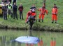 Mausbach: ungenügend gesichert – Golf rollt über Abhang in Löschteich Mausbach: ungenügend gesichert – Golf rollt über Abhang in Löschteich