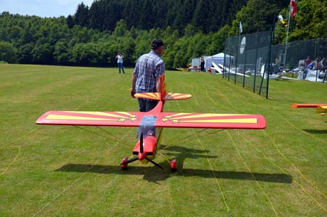 Zahlreiche Besucher bei den Flugmodellsporttagen Modellflug16 Zahlreiche Besucher bei den Flugmodellsporttagen