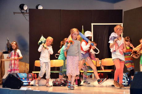 Glanzvolle Theateraufführung der Johannländer Schulkinder 2014 06 26 Schule Hainchen Musical 01 Glanzvolle Theateraufführung der Johannländer Schulkinder