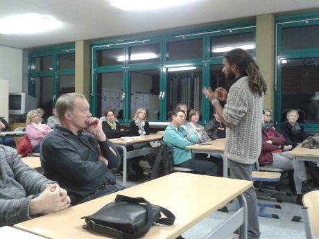 Die Informationsabende tragen wesentlich zur Nachhaltigkeit des „Social Network Trainings“ bei. Fotos (2): ensible
