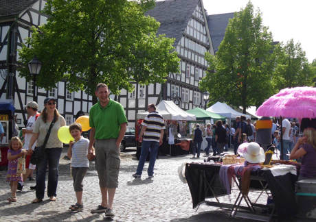 Zum 31. Mal findet in diesem Jahr das Frühlingsfest in Hilchenbachs Innenstadt statt. Archiv-Fotos (3): Stadtverwaltung