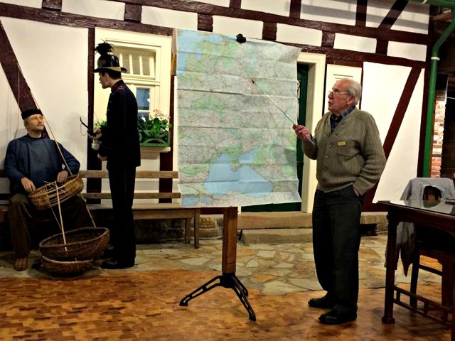 Werner Göbel erzählte kürzlich von seinen Erlebnissen im Zweiten Weltkrieg, nun haben ihn Museum, Bibliothek und Senioren-Service-Stelle der Gemeinde Wilnsdorf erneut zur Gesprächsrunde eingeladen. (Foto: Gemeinde Wilnsdorf)
