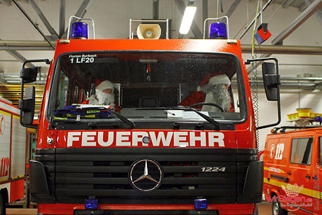 WeihnachtenFeuerwehrBurbach4