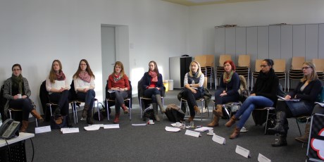 „Natürlich überzeuge ich!“ - Studentinnen der Uni Siegen erhielten Tipps in Sachen Eigenmarketing. Foto: Kreis