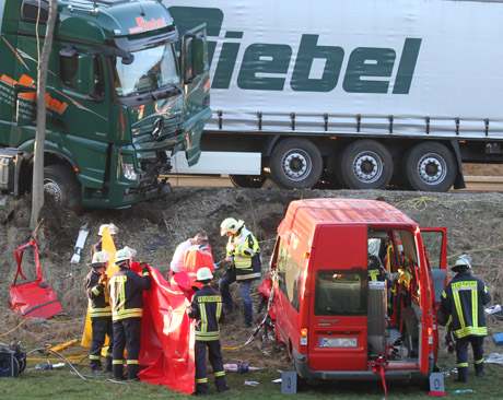 TödlicherLKWUnfallErndtebrück9