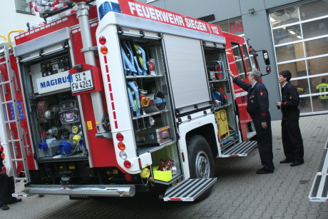 2014-04-23 Feuerwehr Fzg-Übergabe (6)