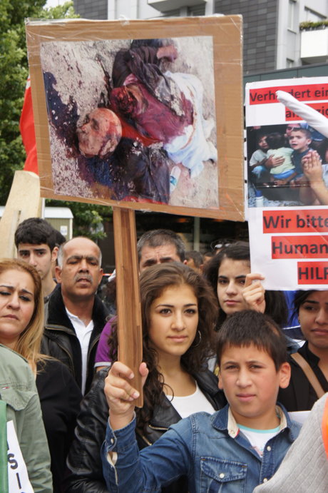 2014-08-17_Siegen-NRW_Demo_Eziden_gegen_Genozid_HERCHER_13