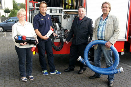 2014-09-09_Wilgersdorf_Feuerwehr_Uebergabe_Schmutzwasserpumpe__Foto_Hercher_01