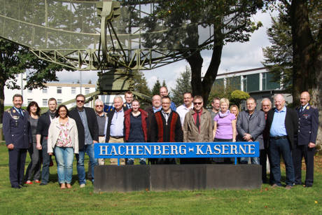 2014-09-23_Erndtebrueck_FDP_besucht_Bundeswehr_Foto_BW_Peter_Hanke_2