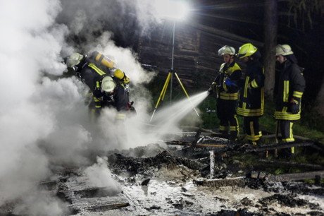 2014-09-23_Neunkirchen_Brand_Skihuette_Klotzbach_Foto_Kay-Helge_Hercher_11