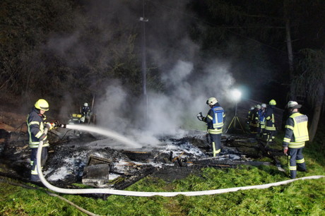 2014-09-23_Neunkirchen_Brand_Skihuette_Klotzbach_Foto_Kay-Helge_Hercher_15