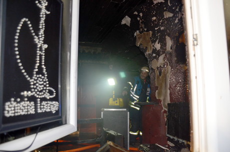 2014-11-20_Siegen_Koblenzer_Str199_Brand_Shisha-Bar_evtl_MolotovCocktail_Foto_Schade_04