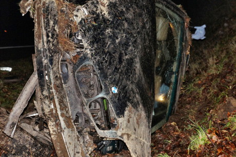 2014-12-23_Siegen_A45_VU_Pkw_mehrfach_überschlagen_unverletzt_Foto_Hercher_7