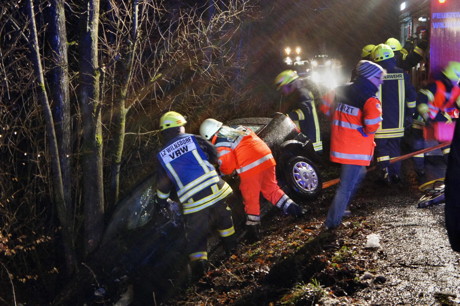 2015-01-28_Wilnsdorf_B54_VUP_Pkw_in_Gegenverkehr_Foto_Hercher_1