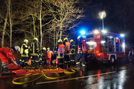 2015-01-28_Wilnsdorf_B54_VUP_Pkw_in_Gegenverkehr_Foto_Hercher_3