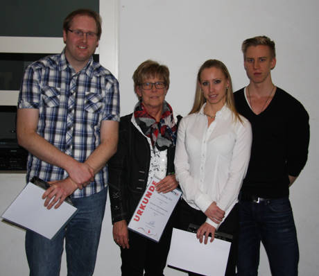 Tim Flender, Ursel Weber, Stefanie Kaiser, Michael Kaiser (alle RTG Weidenau) erhielten Urkunden.
