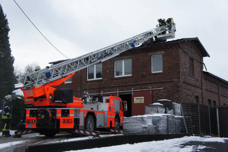 2015-02-03_Siegen-Geisweid_Kaminbrand_Wohn-und_Geschäftshaus_Foto_Hercher_01