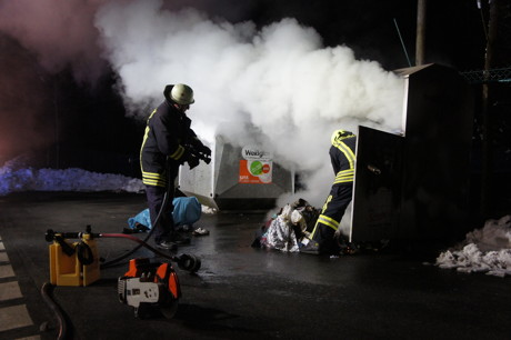 2015-02-04_Wilnsdorf-Rinsdorf_Brandstiftung_Altkleidercontainer_Foto_Hercher_3