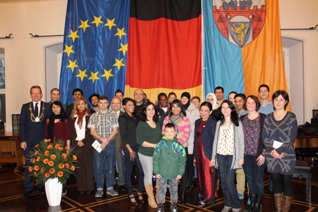 2015-03-04_Siegen_Gruppenfoto_Einbuergerungsfeier_Foto_Stadt_Siegen