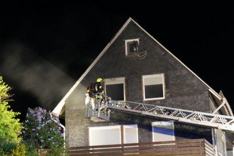 2015-05-28_Wilnsdorf-Wilden_Feuer4_Zimmerbrand_Schwerstverletzter_Foto_Hercher_04