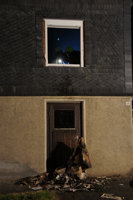 2015-05-28_Wilnsdorf-Wilden_Feuer4_Zimmerbrand_Schwerstverletzter_Foto_Hercher_07