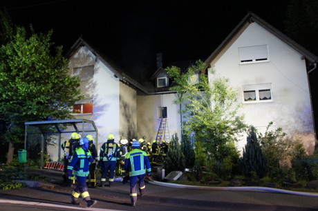 2015-06-02_Neunkirchen_Kölner Str 220_Zimmerbrand_MANV1_39 Personen evakuiert_Foto_Hercher_08