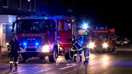 2015-06-02_Neunkirchen_Kölner Str 220_Zimmerbrand_MANV1_39 Personen evakuiert_Foto_Hercher_10