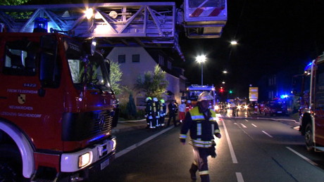 2015-06-02_Neunkirchen_Kölner Str 220_Zimmerbrand_MANV1_39 Personen evakuiert_Foto_Hercher_13