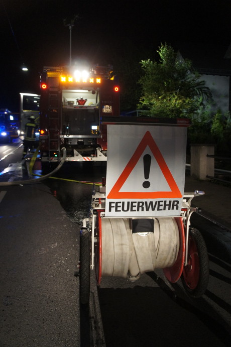 2015-06-02_Neunkirchen_Kölner Str 220_Zimmerbrand_MANV1_39 Personen evakuiert_Foto_Hercher_14