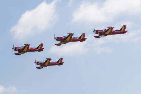 Die „Roten Teufel“ sind das weltbekannte Aushängeschild der der Belgischen Luftwaffe. Mit vier Siai SF-260 Marchettissevieren die Gäste Formationskunstflug vom Feinsten. (Foto: Veranstalter)