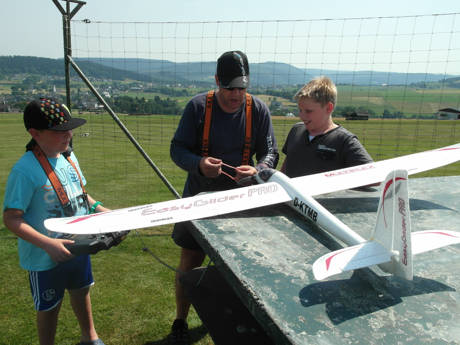 2015-07-13_Bad Berleburg_Ferienspiele_ModellflugTag_Foto_Stadt_Bad Berleburg