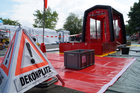 2015-07-24_Kirchen_Ausbildungstag des Gefahrstoffzuges im Kreis Altenkirchen_Foto_Feuerwehr_01