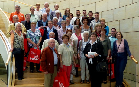Landtagsfahrt nach Düsseldorf: Kantorei besuchte Tanja Wagener. (Foto: SPD)