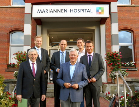 v.l.n.r.: CDU-Bezirksvorsitzender Klaus Kaiser MdL, Kaufmännischer Direktor Torsten Roy, Geschäftsführer Christian Larisch, Eckhard Uhlenberg MdL, Jens Kamieth MdL und Matthias Kerkhoff MdL. (Foto: privat)