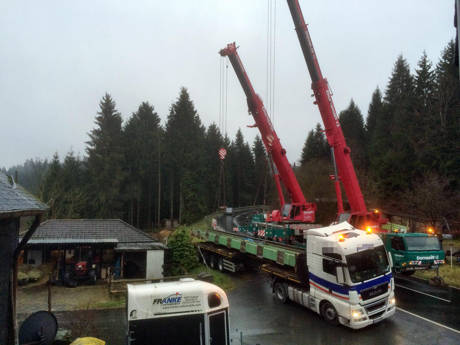 2015-11-16_Altenteich_B62_Schwertransport verliert 30Tonnen schwere Ladung_Foto_privat_039