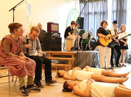 2015-11-17_Siegen_Young_Stage_Premiere (2)