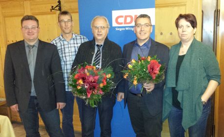 (v.l.n.r.) André Jung (CDU Fraktionsvorsitzender), Tomas Irle (Schriftführer), Ralph Müller (bisheriger Vorsitzender), Oliver Schneider (Vorsitzender), Ilka Moll (Stellv. Vorsitzende). (Foto: CDU)