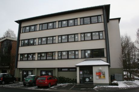 Die ehemalige Wohnung im 3. OG des „Rathaus II“ wird zurzeit für die Unterbringung von Flüchtlingen vorbereitet (Archivbild: Gemeinde Wilnsdorf).