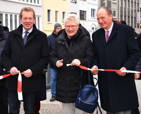 2016-02-18_Siegen_Bürgermeister_Weiht_Karstadt_Steg_Ein_Fotos_Mg_Bearbeitet (3)