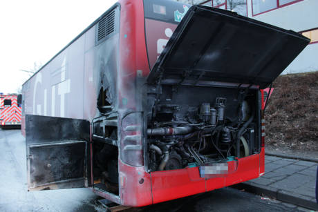 2016-02-29_Siegen_Feu3_Linenbus_Brennt_Motorraum (12)