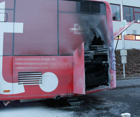 2016-02-29_Siegen_Feu3_Linenbus_Brennt_Motorraum (7)