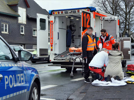 2016-03-21_Kredenbach_Senior fährt Fußgängerin an_Foto_Hercher_3