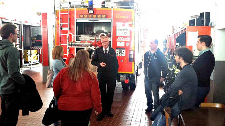 Junge Union und CDU besuchen die Kreuztaler Feuerwehrwache. (Foto: privat)