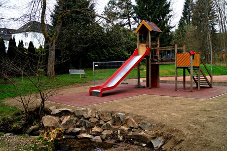 2016-04-13_Hoggeweiher_Spielplatz_Kreuztal_Ernsdorf (1)