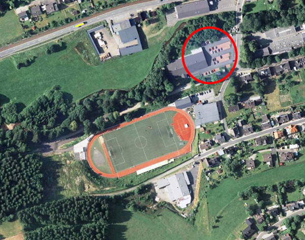 Für die Gäste, die bereits zum Empfang geladen sind, steht die Parkfläche der Firma Kaupert, also der „alte“ LIDL-Parkplatz, zur Verfügung. (Foto: Luftwaffe)