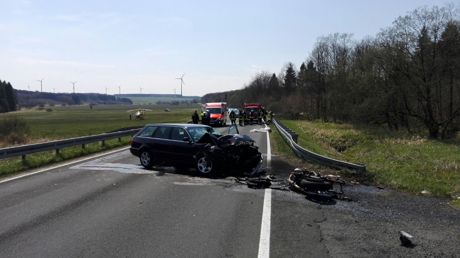 2016-05-02_Tödlicher-Verkehrsunfall-Motorrad_Foto_Fritsch (1)