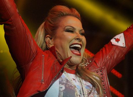 Megastar Anastacia begeisterte ihr Publikum im große Zelt bei "KulturPur". Fotos: Jürgen Kirsch