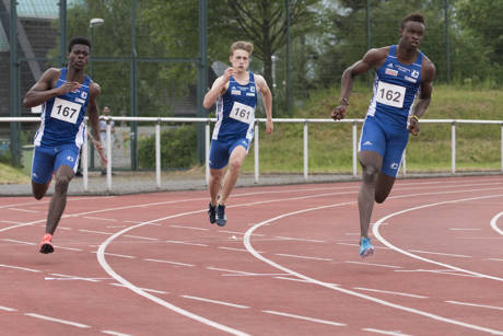 Guy Tresor Zoua landete hinter Gassimou Kake in der Altersklasse U20 .