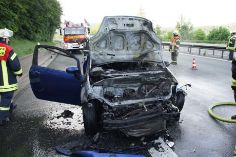 2016-05-29_Wilnsdorf_A45_VUP_Pkw gegen Schutzplanke_Foto_Hercher_03