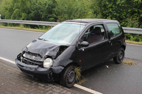 2016-06-24_Kreuztal_VUP_Twingo gegen Leitplanke_Foto_Hercher_03